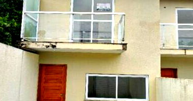 Casa geminada 1 quarto, 68m² construída, imóvel ocupado