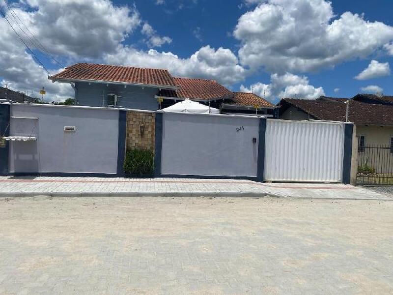 Casa com 1 quarto, 1 banheiro, 1 vaga e 87,21m² construída