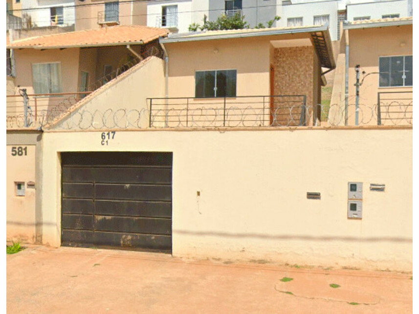Casa com 2 quartos, 1 vaga e 62,58m² em condomínio