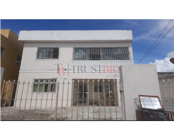 Casa em Recife/PE com 3 quartos e 2 banheiros