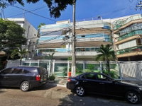 Apartamento com 3 Vagas de Garagem em Leilão