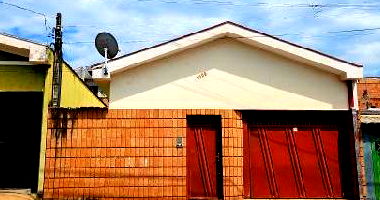 Casa com 2 quartos, 1 banheiro, área construída 110,18 m², 1 vaga