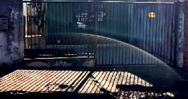 Casa com 2 Quartos em Rolândia/PR