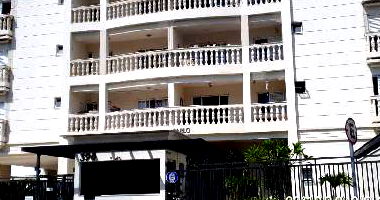Apartamento amplo 4 quartos, 4 banheiros, 3 vagas, 323m² privativos