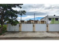 Casa com 2 quartos, 56m² construídos