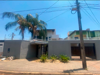 Casa em Palmas com 300m² de área construída