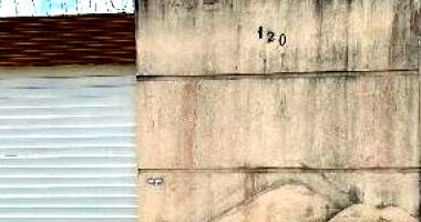 Casa com 2 quartos, 2 banheiros e 71,62m² construída, desocupada