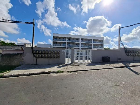 Apartamento 2 Quartos com Vaga em São Gonçalo