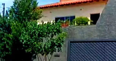 Casa Ocupada no Conjunto Habitacional Mary Dota com 224,24 m²