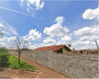 Ampla Casa com Quintal em Cravinhos/SP