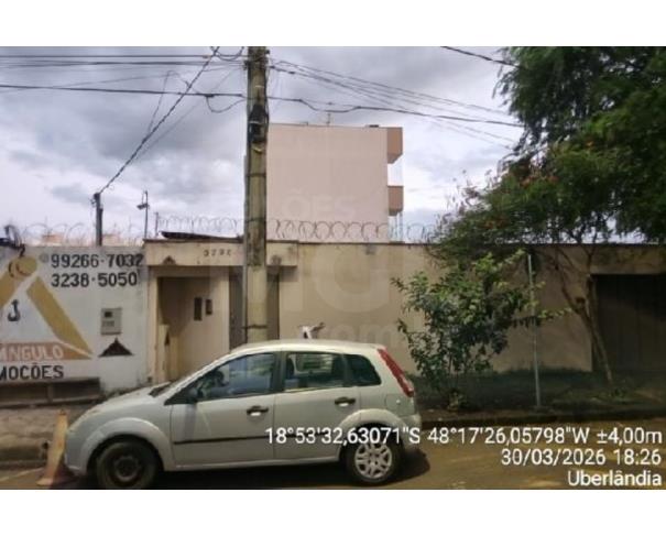 Apartamento 2 quartos com vaga na garagem em Uberlândia/MG