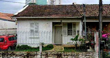 Casa com terreno em Porto Alegre/RS - Oportunidade Imperdível!