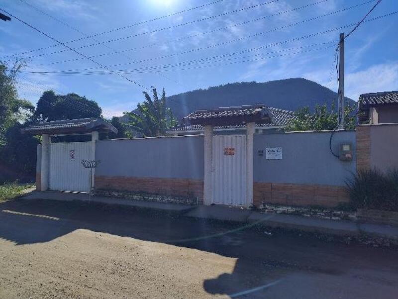 Casa em Maricá/RJ com 3 quartos e 96,82m² de área construída