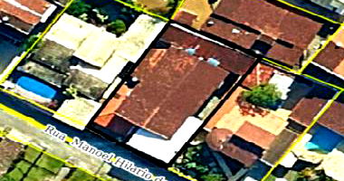 Espaçoso Terreno de 353 m² com 613 m² Construídos - Ideal para Residência