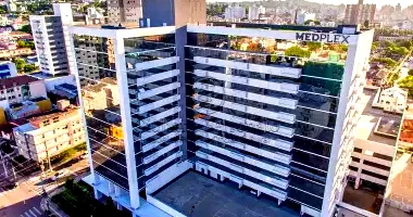 Conjunto Comercial Ocupado em Porto Alegre com 31,13m²