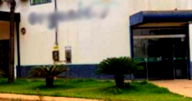 Prédio de 2 pisos com 758,62m² e terreno de 1.600m²