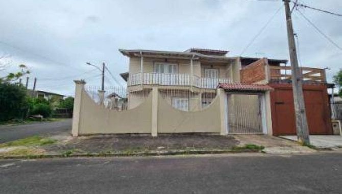 Casa padrão 3 quartos, 2 banheiros, 153m², desocupada