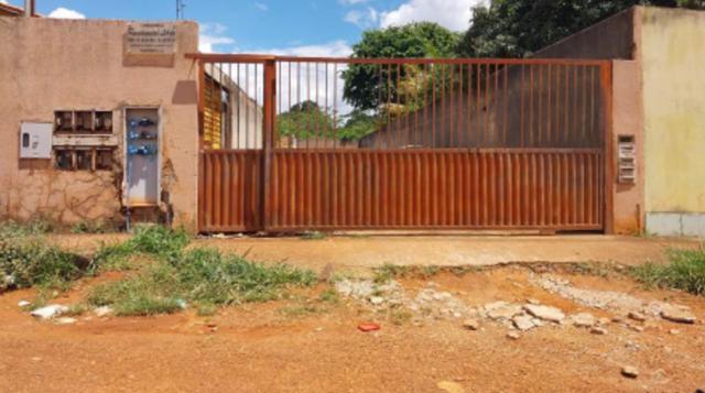 Casa residencial com 3 quartos, ocupada, em condomínio fechado