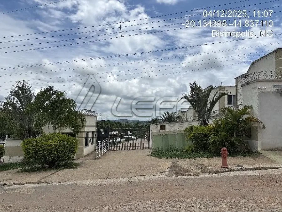Apartamento com 1 quarto e varanda em Divinópolis