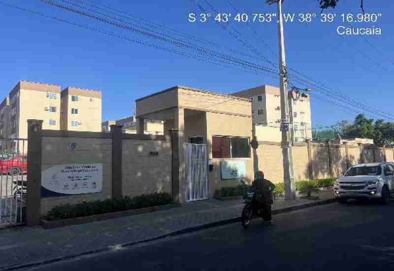 Apartamento com 2 Quartos e 1 Vaga em Caucaia