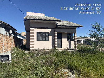 Casa com 2 Quartos, 1 Vaga e 46 m²