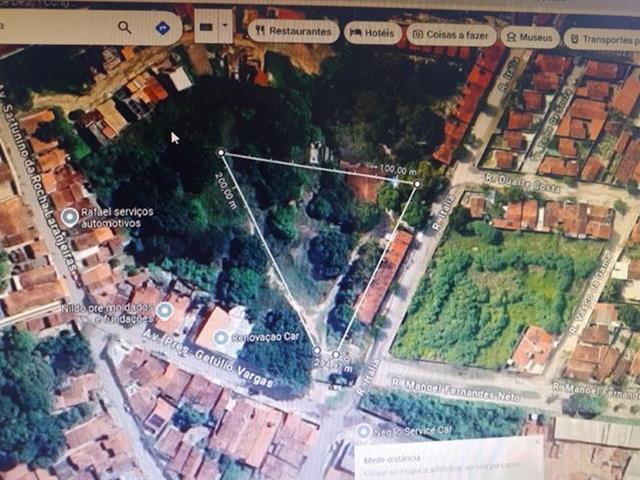 Terreno em Parnamirim com 4.512m² e construção rústica