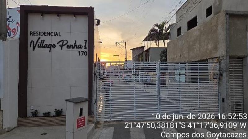 Casa com 1 Quarto e Vaga em Condomínio