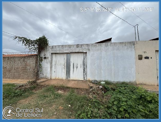 Casa com 2 quartos, 2 banheiros e 69,49m² de área construída