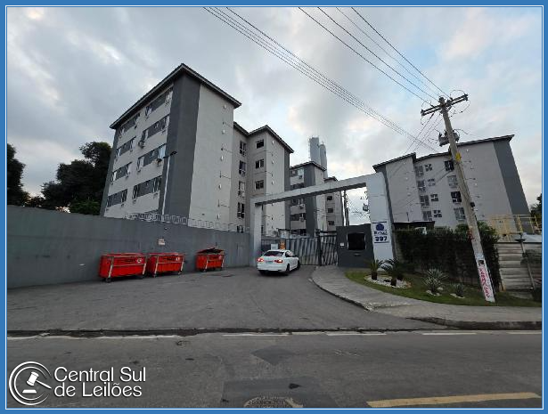 Apartamento com 2 quartos e vaga em condomínio no Rio de Janeiro