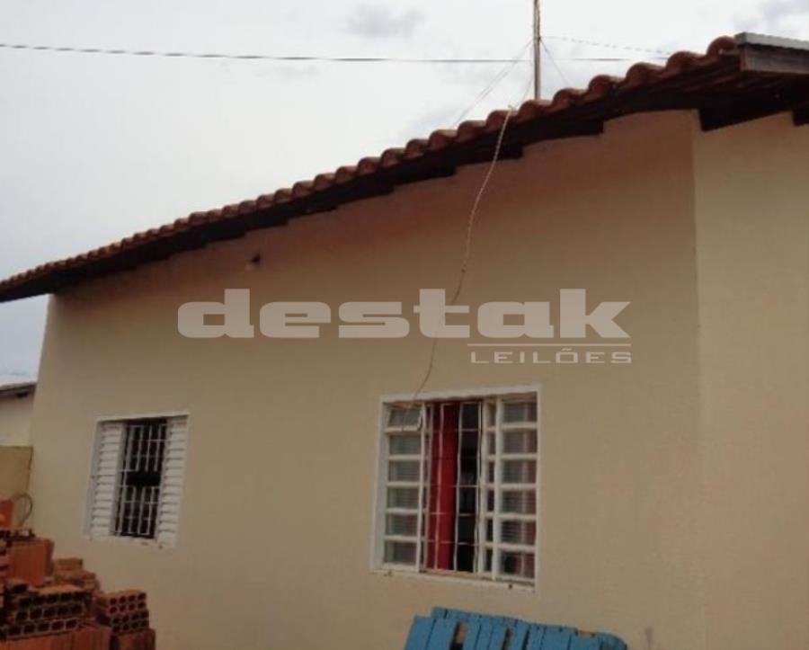 Casa com 2 quartos, 48m², desocupada em São José do Rio Preto