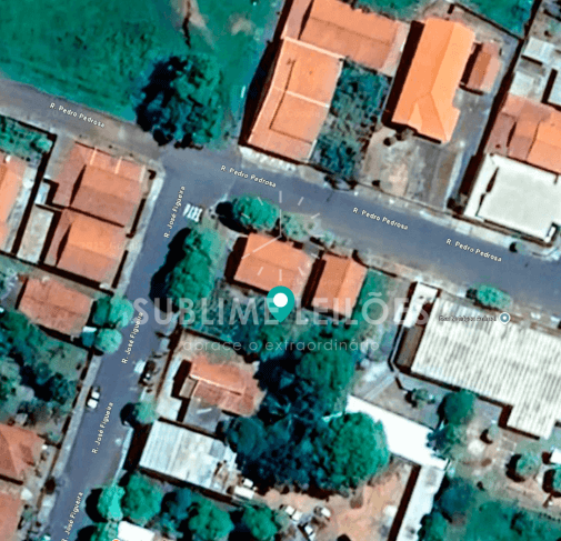 Terreno de 726m² com frente de 11m em Poloni - SP