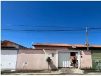 Casa com 95,71m² construída e terreno de 180m², imóvel
