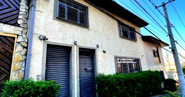 Sobrado Comercial com 2 Quartos e 2 Banheiros em Santana