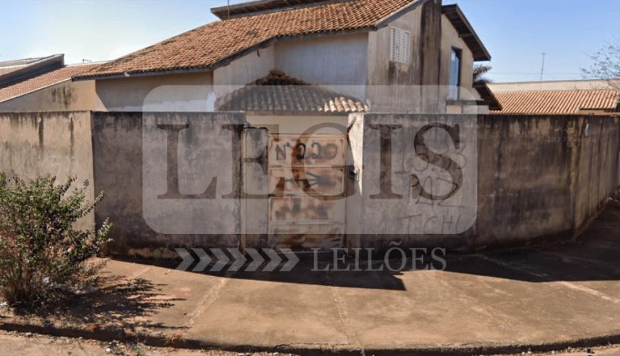Residencial 432,60m² com 143,64m² construídos - São Manuel/SP