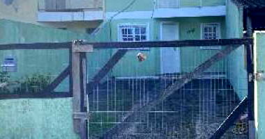 Casa com 2 quartos, 1 vaga, 69,35m² construída, desocupada