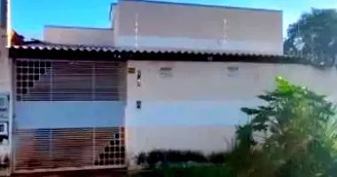 Casa com 1 vaga, 51m² construída, terreno 112m², ocupada