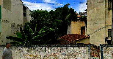 Prédio Comercial com Terreno em Piquete/SP