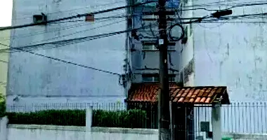 Apartamento Ocupado com 52m² Úteis em Leilão