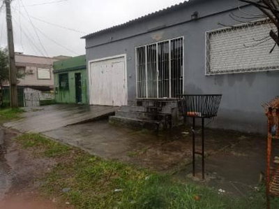 Casa com 3 Dorms, 2 Banheiros e 1 Vaga em Sant'Ana do Livramento