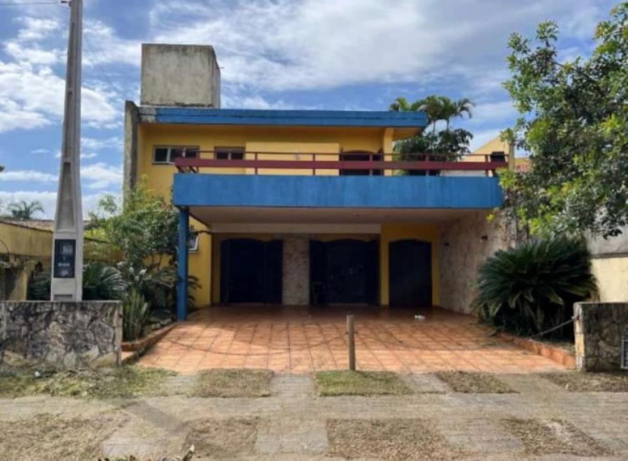 Sobrado 285m² 4 dorms, 1 suíte, 4 vagas + edícula