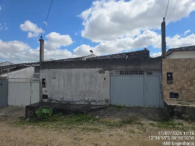 Casa com 3 Quartos e 2 Banheiros em Feira de Santana