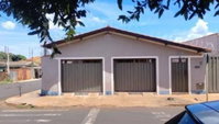 Casa Padrão com 3 Quartos e 2 Vagas em Aramina