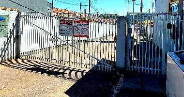 Casa com 2 quartos, 1 banheiro, área construída 40,8m², 1 vaga