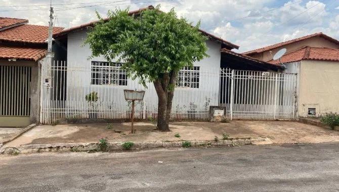 Casa Ocupada com 3 Quartos e 143 m²