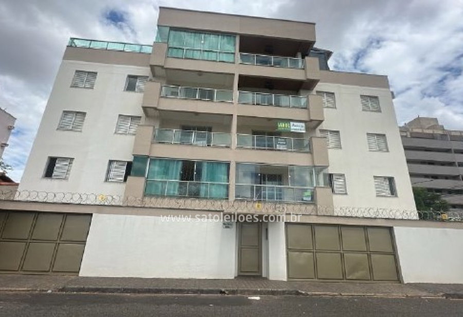 Apartamento com 3 quartos, 181,76 m², Uberlândia/MG
