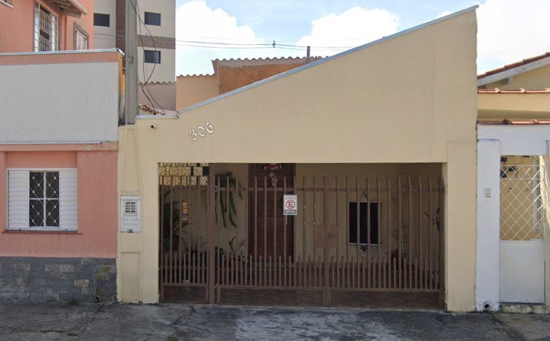 Casa com 91m² em Vila São José - Taubaté