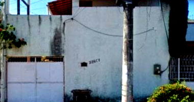 Casa duplex 56m² com fração ideal de terreno, imóvel ocupado