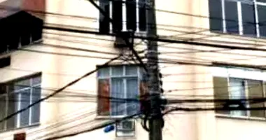 Apartamento padrão desocupado com 1 vaga e 64m² construídos