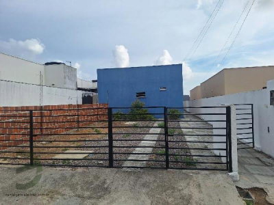 Casa com 2 Quartos e Varanda em Igarassu - 100m²