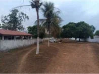 Chácara com 3 construções e piscina em Araguaína/TO